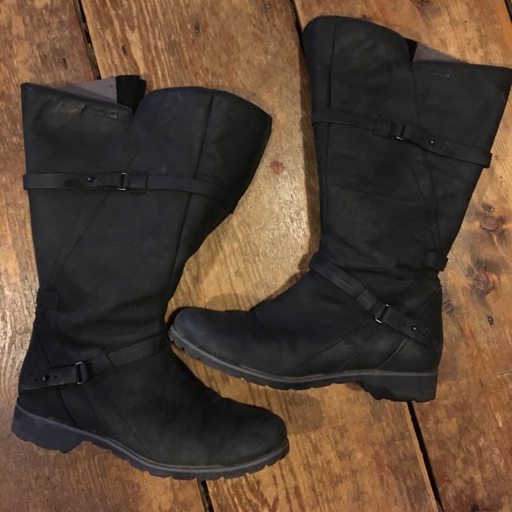 Teva De La Vina waterproof leather boot